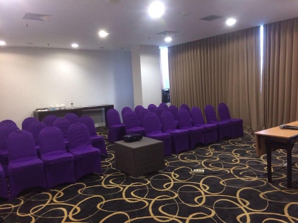 Quest Hotel Darmo - Surabaya By Aston Eksteriør bilde